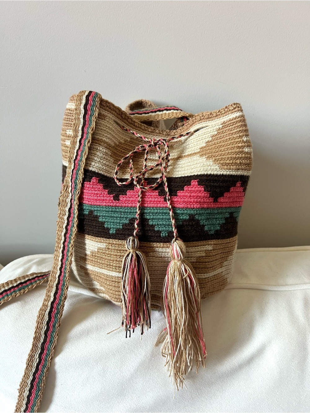 Handmade Colombian Wayuu Mochila Crossbody Bucket Bag | Boho Woven Tassel New
